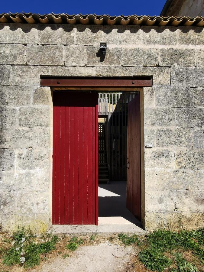 Gite De Charme Au Coeur De L'Entre-Deux-Mers Haux  Exterior photo